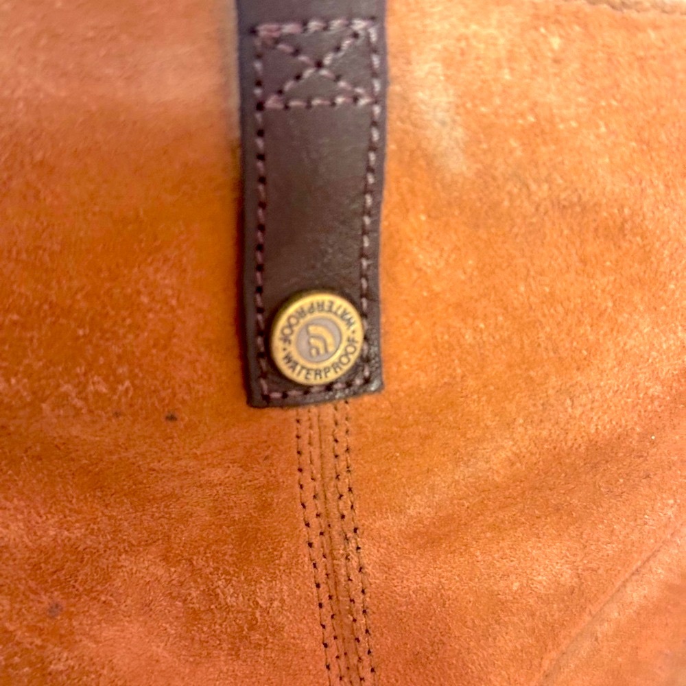 ⭐️THE NORTH FACE Leather Wedge Waterproof Zip Boots, Sz. 10, Excellent! 🤍 - Picture 10 of 15